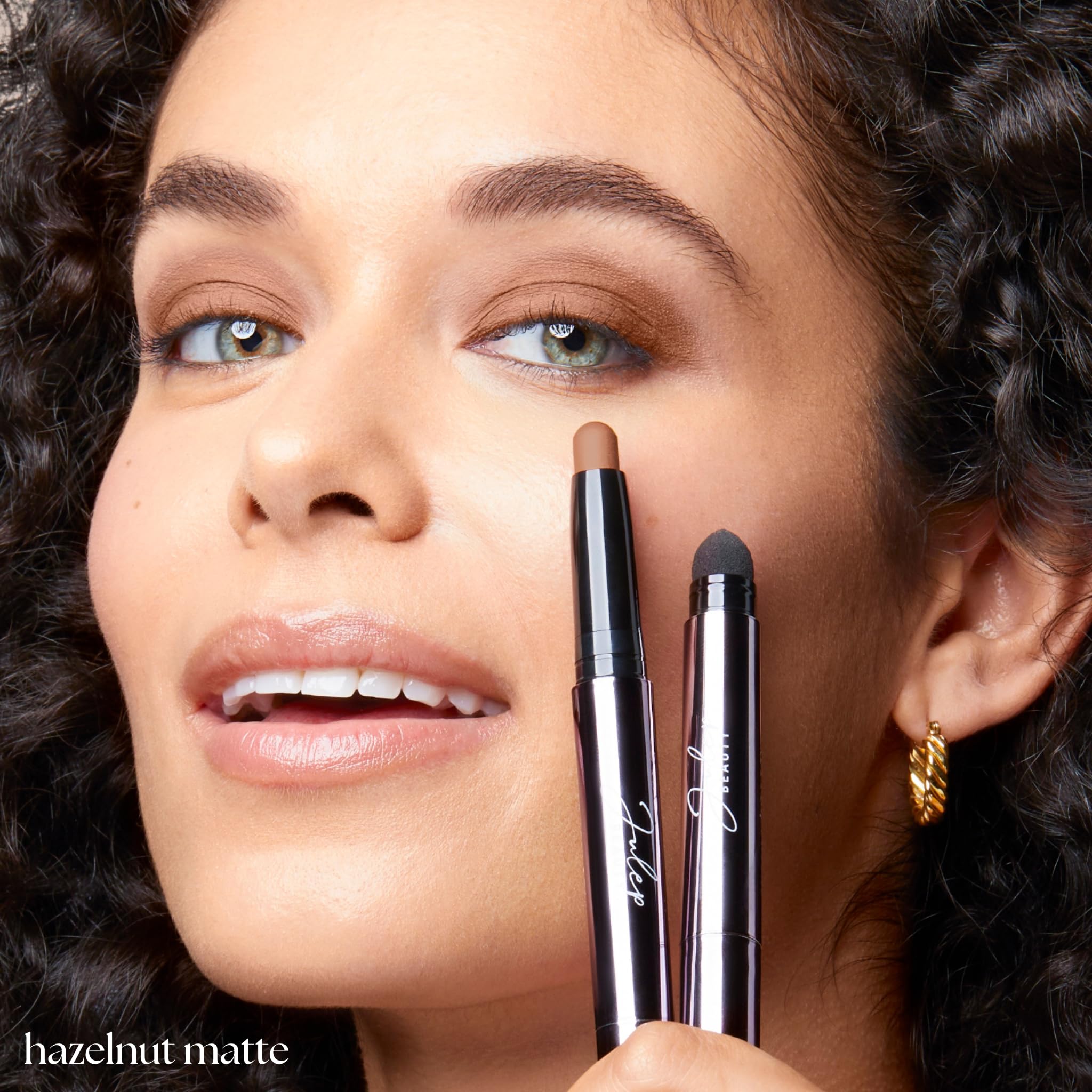 Julep Eyeshadow 101 waterproof formula stays vibrant from morning to night.