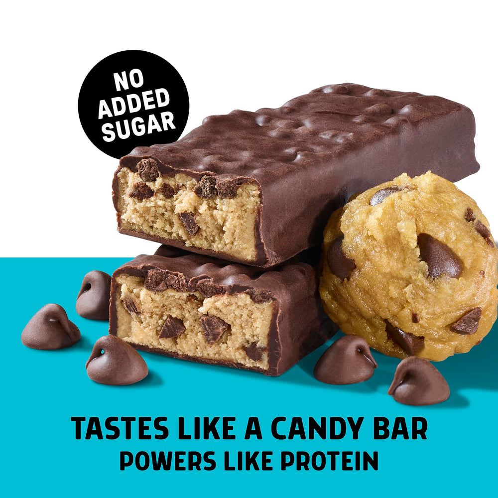 JUNKLESS Bar on-the-go during workout showcasing portable protein