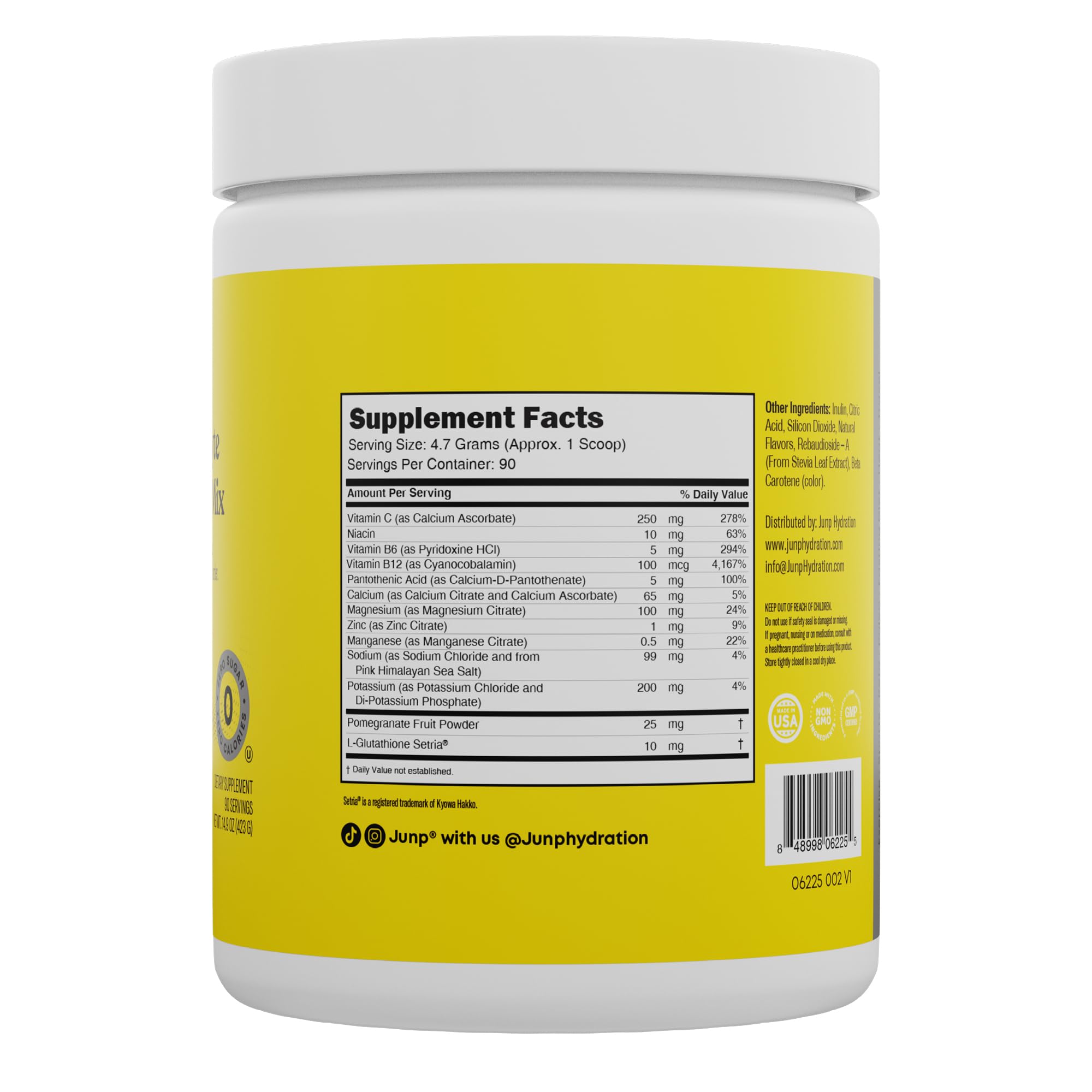 JUNP Lemonade Electrolyte Powder dissolving in water for quick hydration.