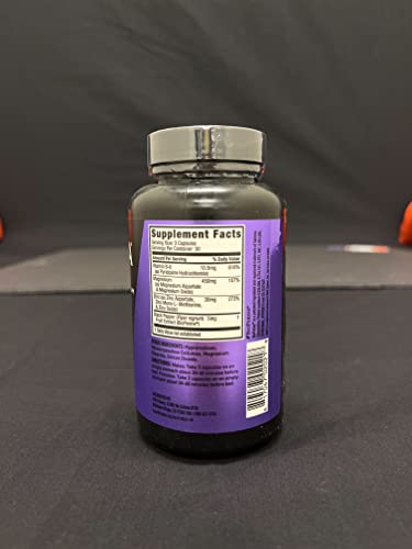 Store shelf with ZMA JYM 90-vegetarian-capsule container