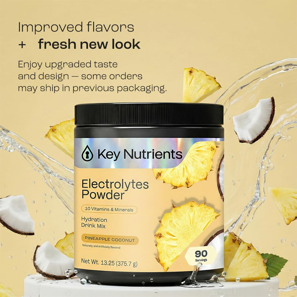 KEY NUTRIENTS pineapple coconut hydration powder en vaso con agua