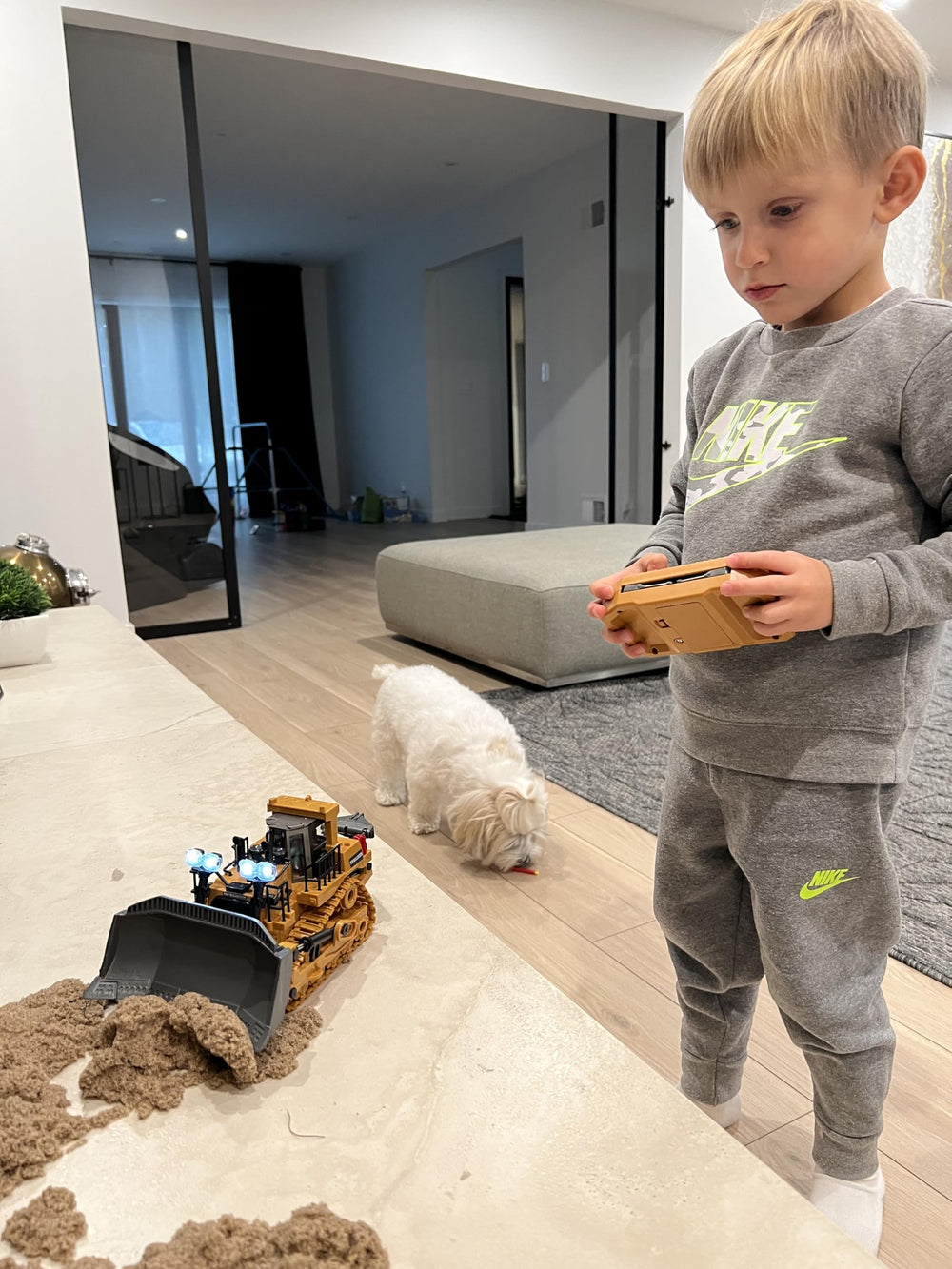 KIDMARKT Bulldozer lights and sounds during operation