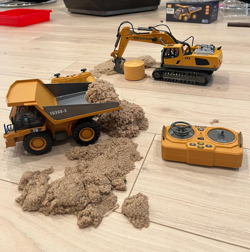KIDMARKT outdoor-ready toy for beach, sandbox, or backyard exploration