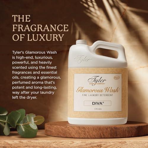 Kinara Tyler Diva Glamorous Wash liquid pour showcases concentrated formula for fewer loads.