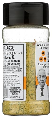 KINDER'S Organic Caramelized Onion Butter Seasoning scoop demonstrates easy portioning for precise seasoning.
