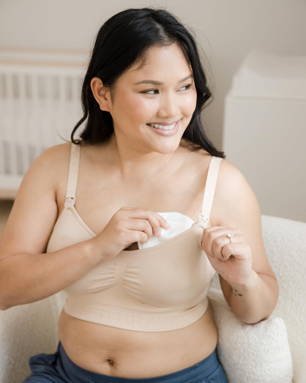 Kindred Bravely nursing pads five pairs inside for convenient on-the-go use.