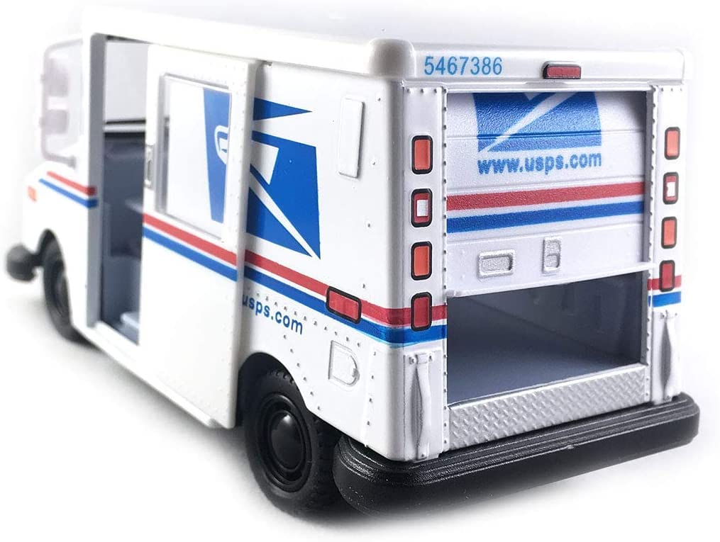 KiNSMART two-vehicle set offers compact display and collectibility in one package.