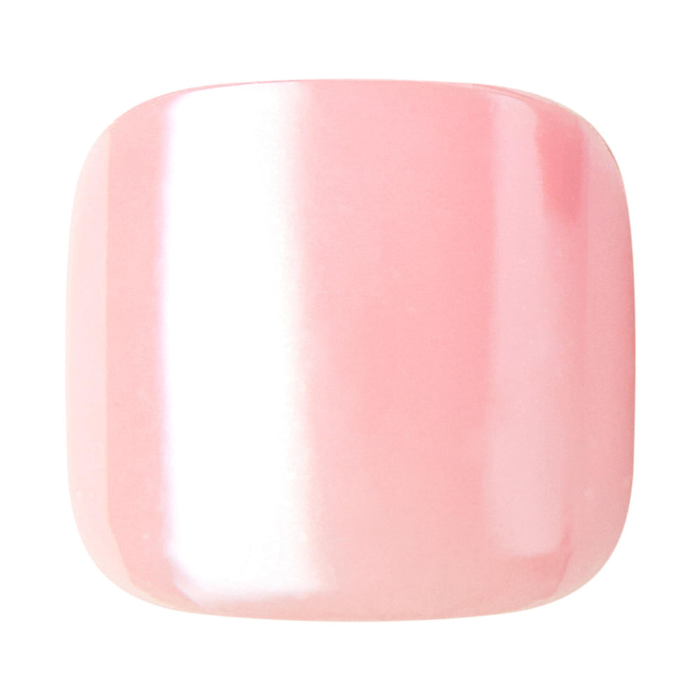KISS imPRESS no-glue application on nails for easy wear
