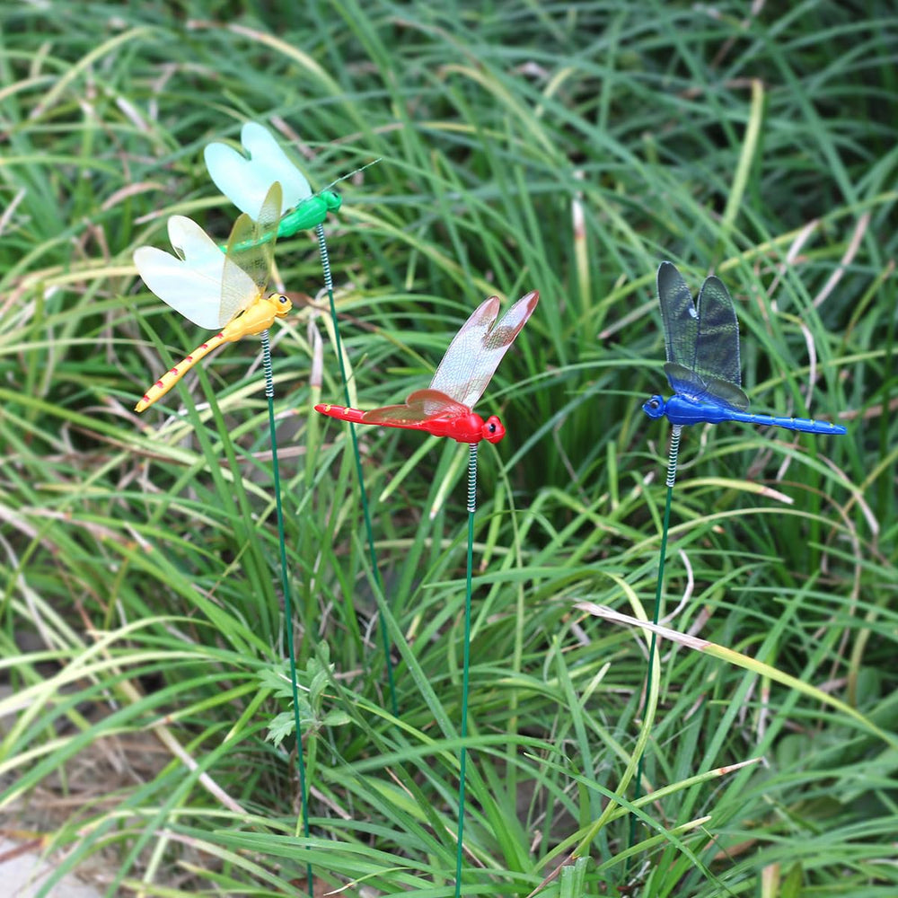 Kleeblatt Dragonfly Clip weatherproof coating resists fading for year-round outdoor display.
