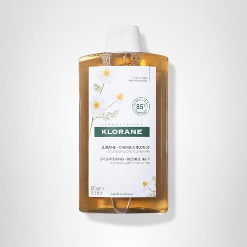 Klorane Brightening Shampoo on blonde hair demonstrates even brightness.