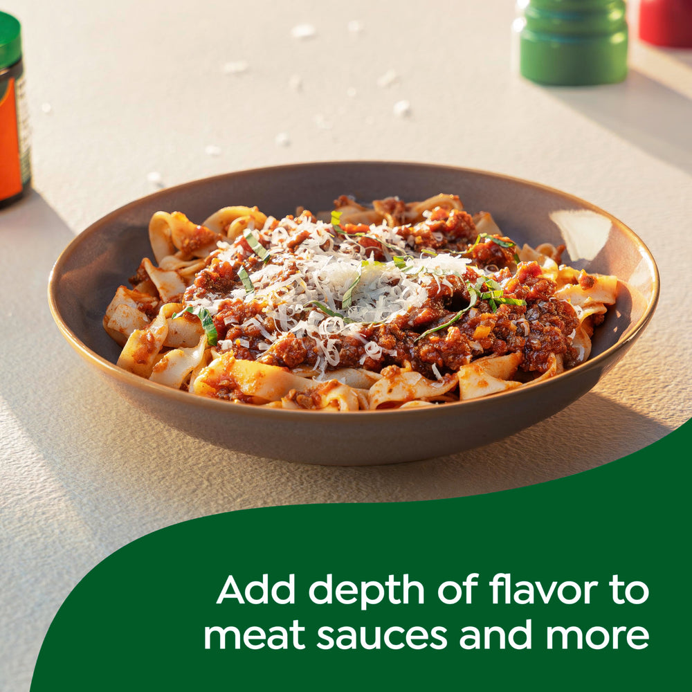 Knorr Roasted Beef Base in a pot simmering into sauce