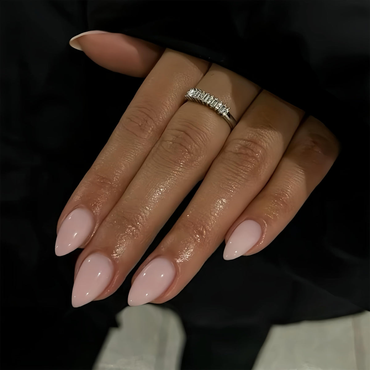 KQueenest dusty pink press-on nails set with almond shape, 30 pieces for everyday wear.