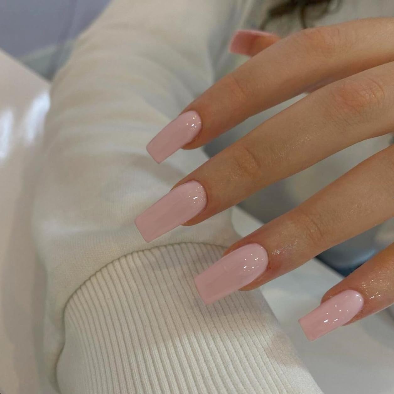 KQueenest nude pink gel full-cover press-on nails in natural finish