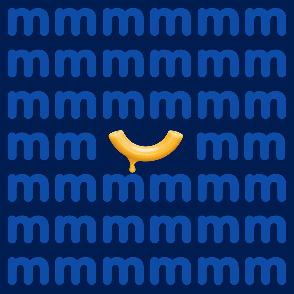 Kraft Deluxe Mac and Cheese cups with kids, kid-friendly dinner or lunch option.