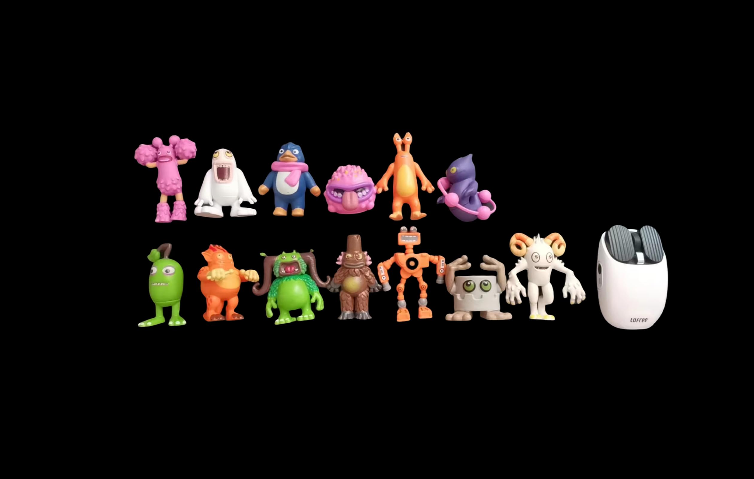 KRSEUB Noggin figure offers friendly character moments during pretend play.