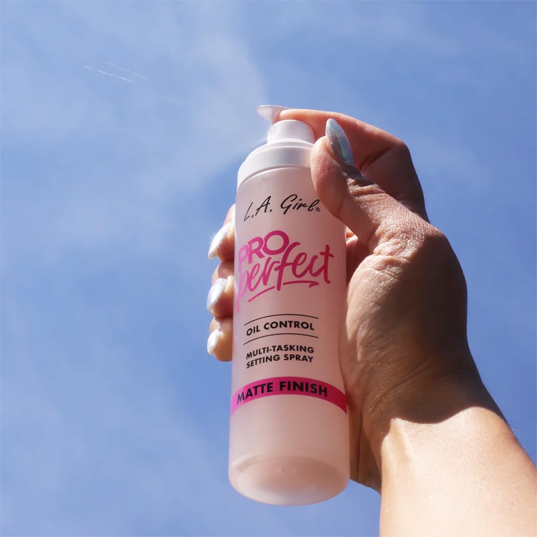 L.A. Girl Pro Perfect GFS200 pore-blurring formula helps minimize pores.