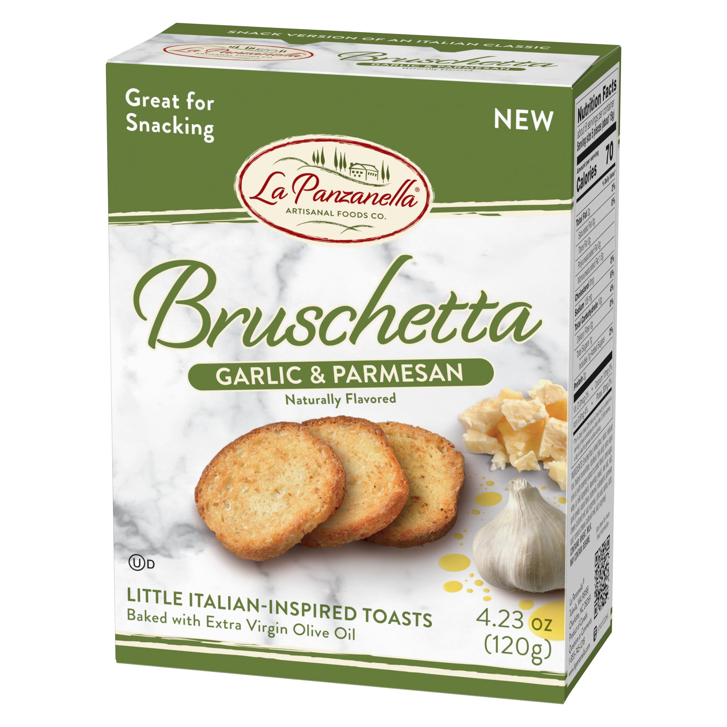 La Panzanella garlic-parmesan crackers with cheese and charcuterie pairings.