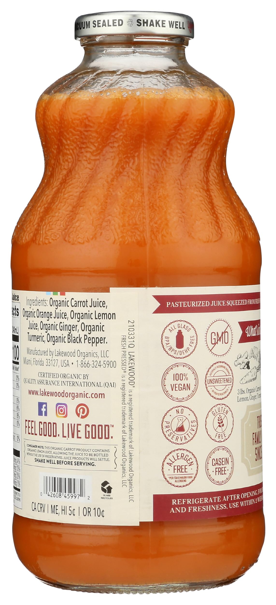 Lakewood 32oz juice packaging closeup emphasizes no sugar added and clean labeling.