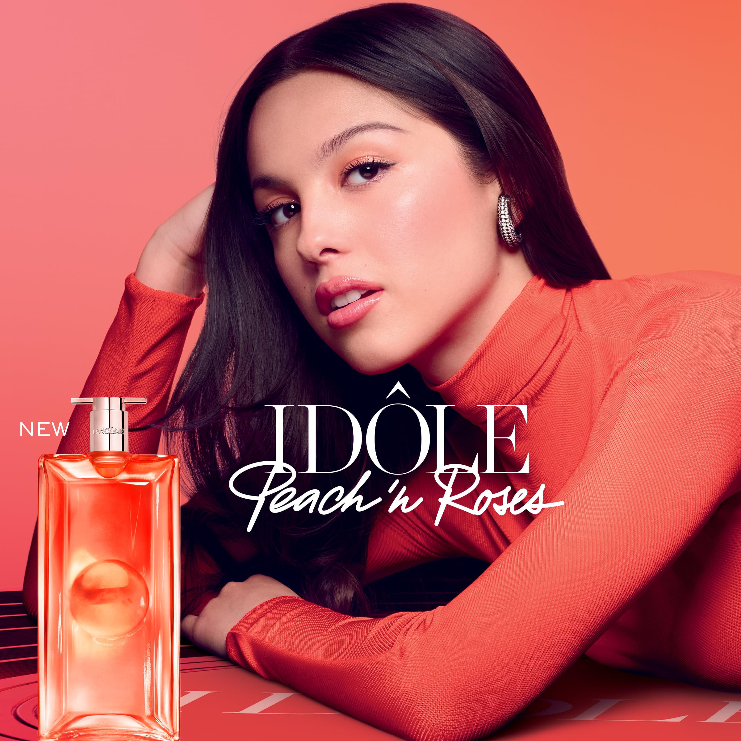 Idôle Peach ‘N Roses travel-size bottle highlights compact, on-the-go fragrance.