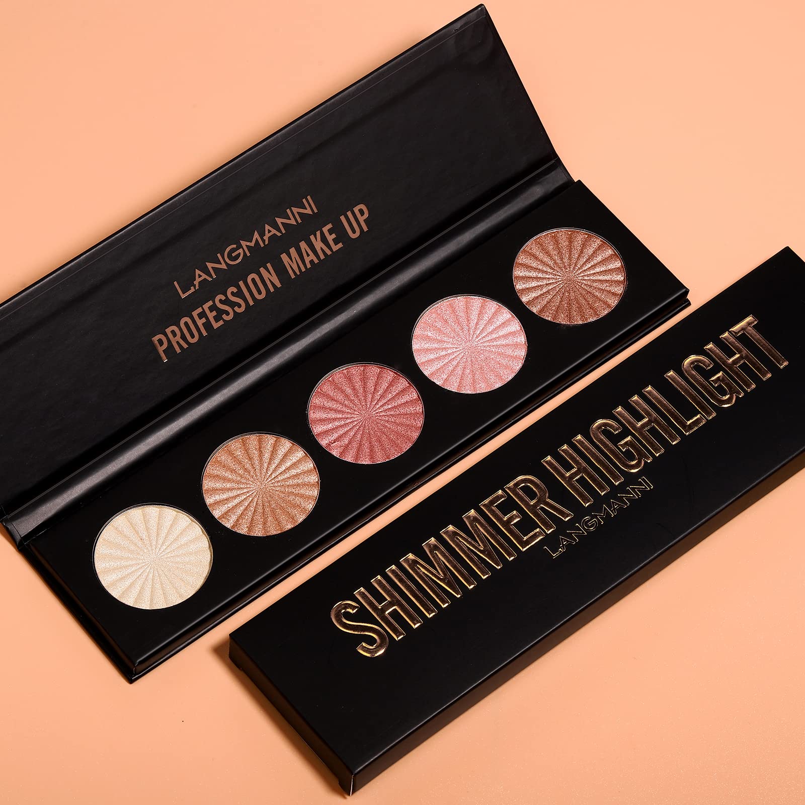 Langmanni gift-ready illuminator palette for special occasions.