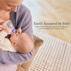 Lansinoh NaturalWave slow-flow size S nipple close-up supports baby-led feeding.