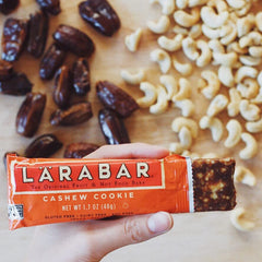 LÄRABAR Cashew Cookie vegan and gluten-free badge for clean eating.