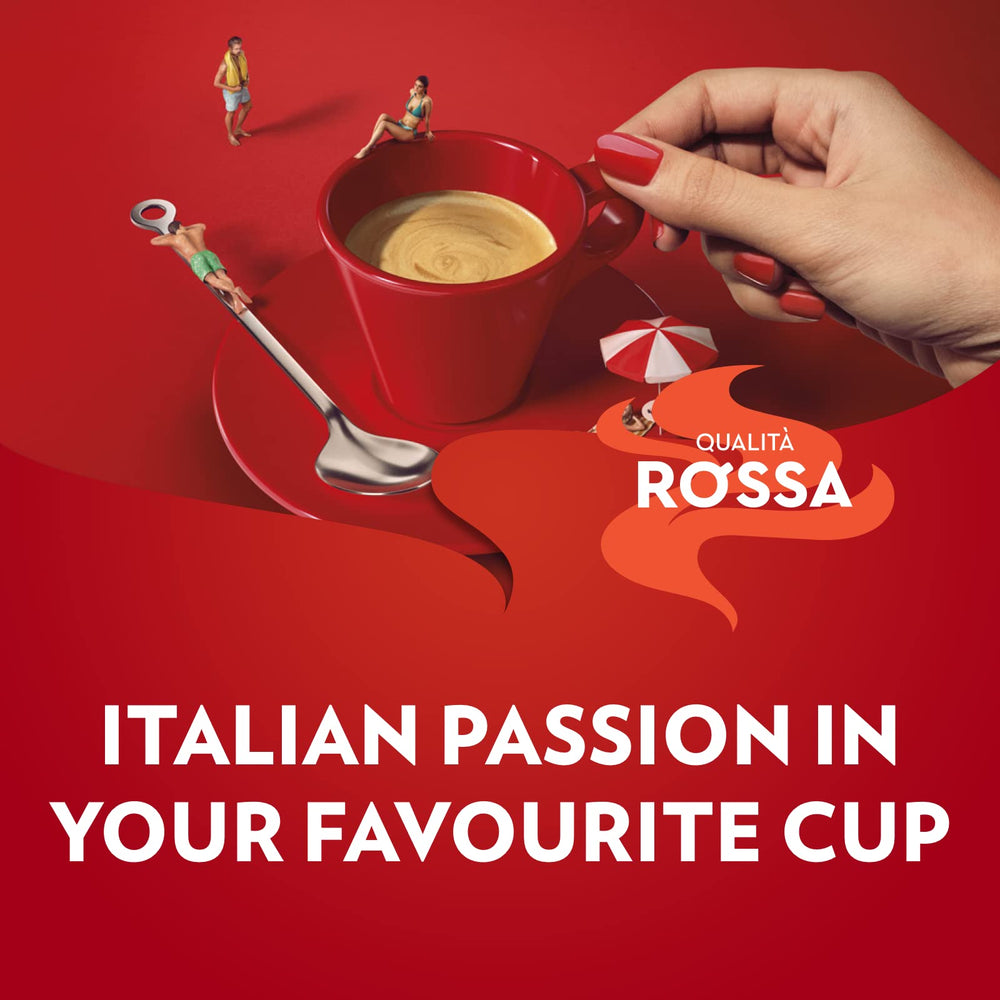 Lavazza Qualità Rossa French press pour showcases smooth, balanced extraction.