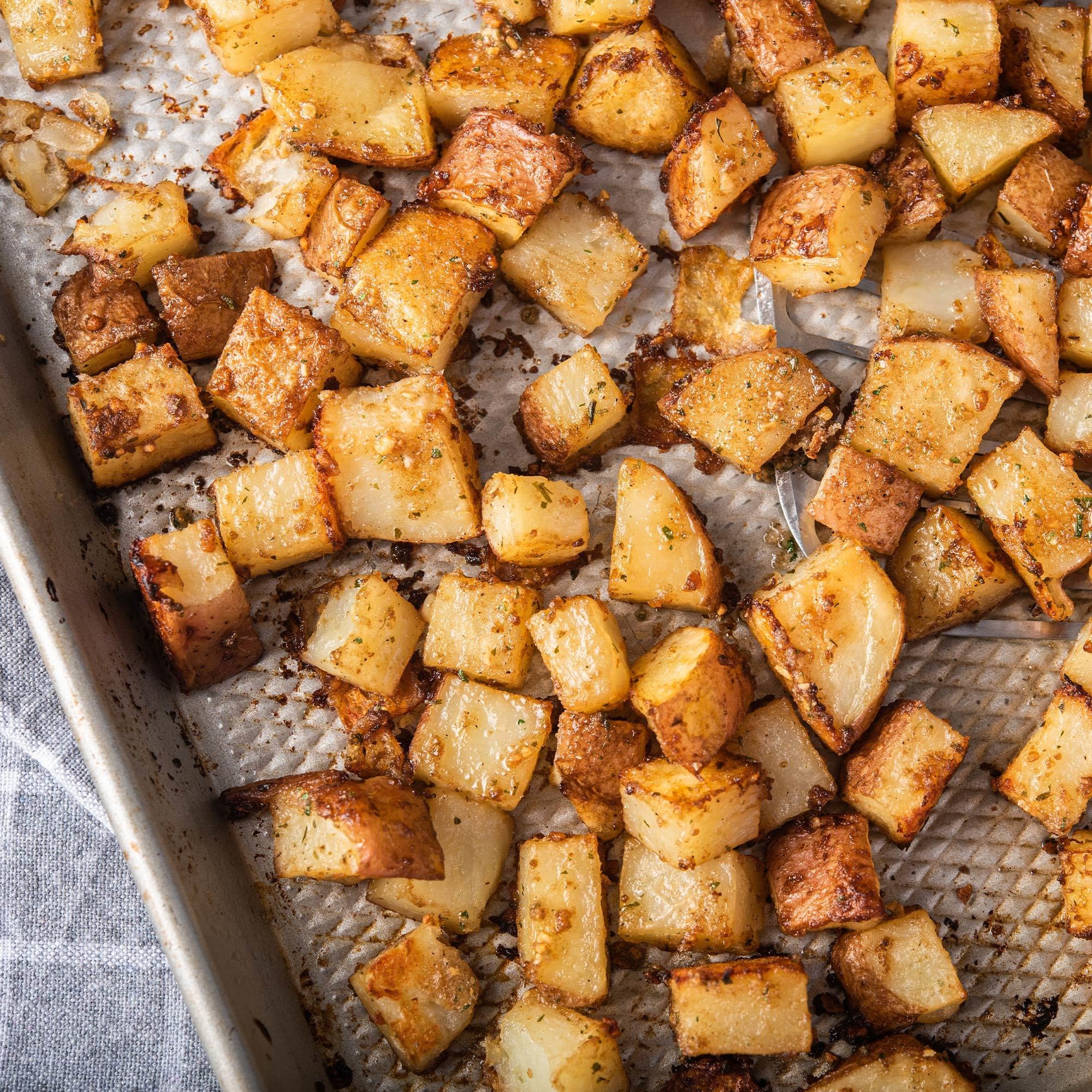 Cracked pepper crystals from Lawry's Seasoned Pepper close-up ideal for boosting grilled meats