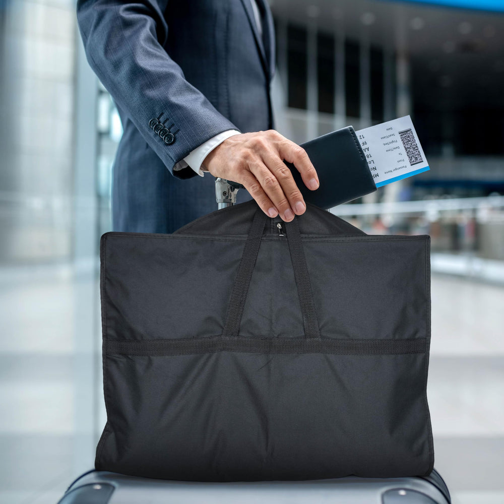 Lazebox 43-inch travel garment bag durable material closeup highlights rugged fabric
