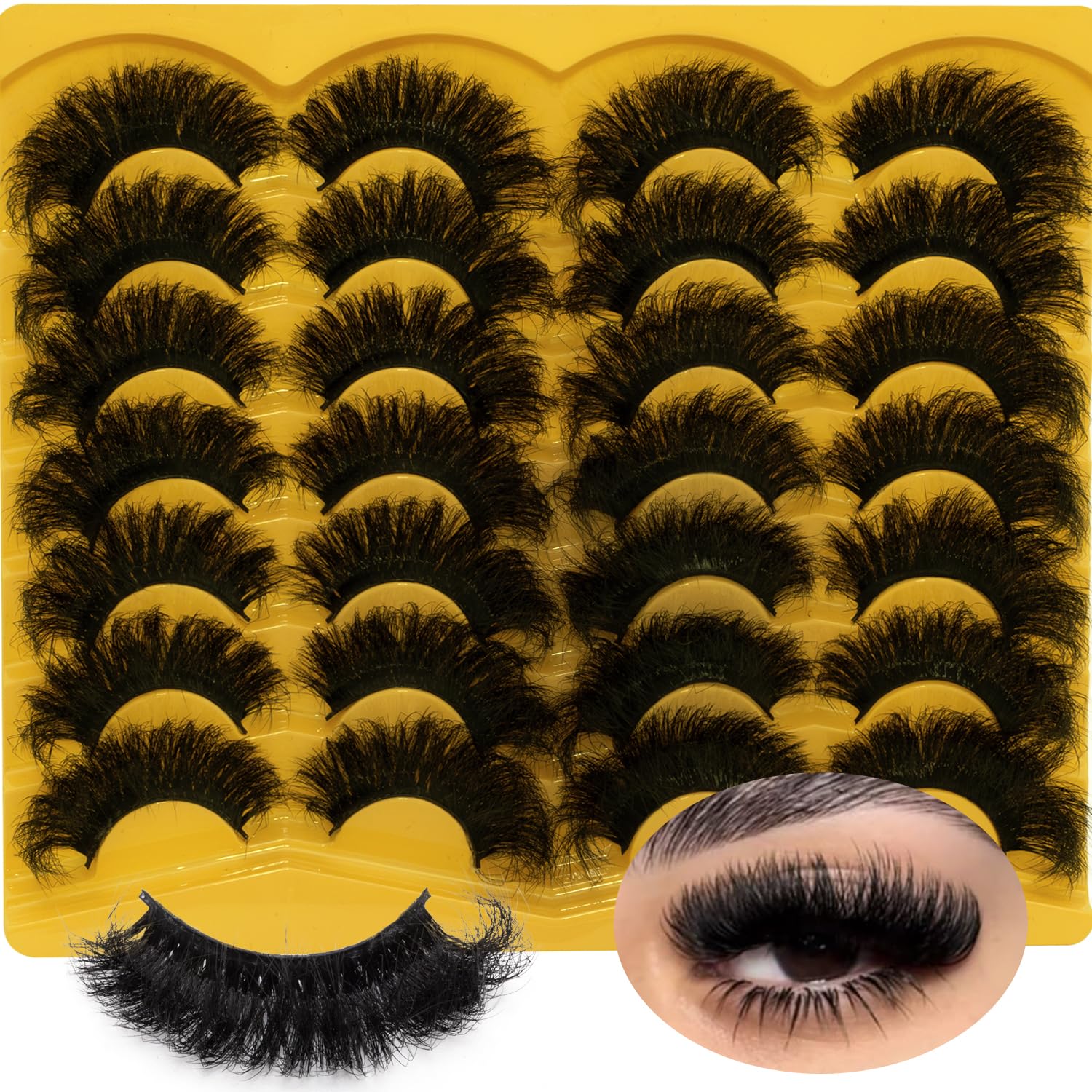 LEAFMOON lashes designed for easy application with a flexible, comfortable band.