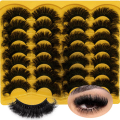 LEAFMOON lashes designed for easy application with a flexible, comfortable band.
