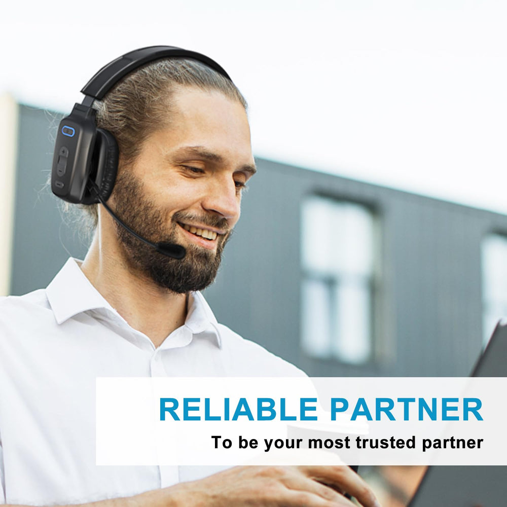 LEAYU headset ideal for truckers and office work with long battery life.