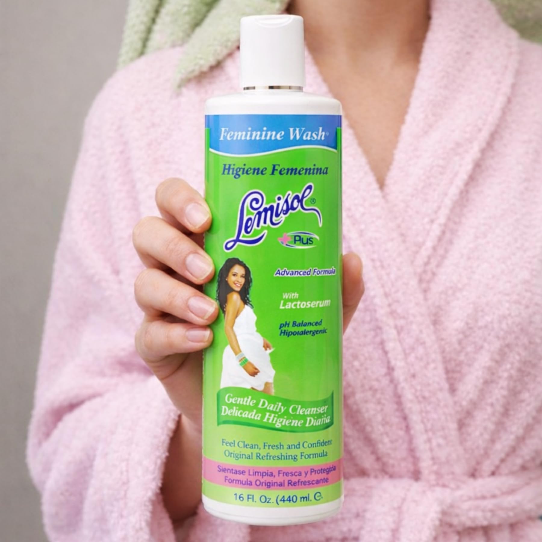Lemisol Feminine Wash pump dispenser demonstrates easy, mess-free application.