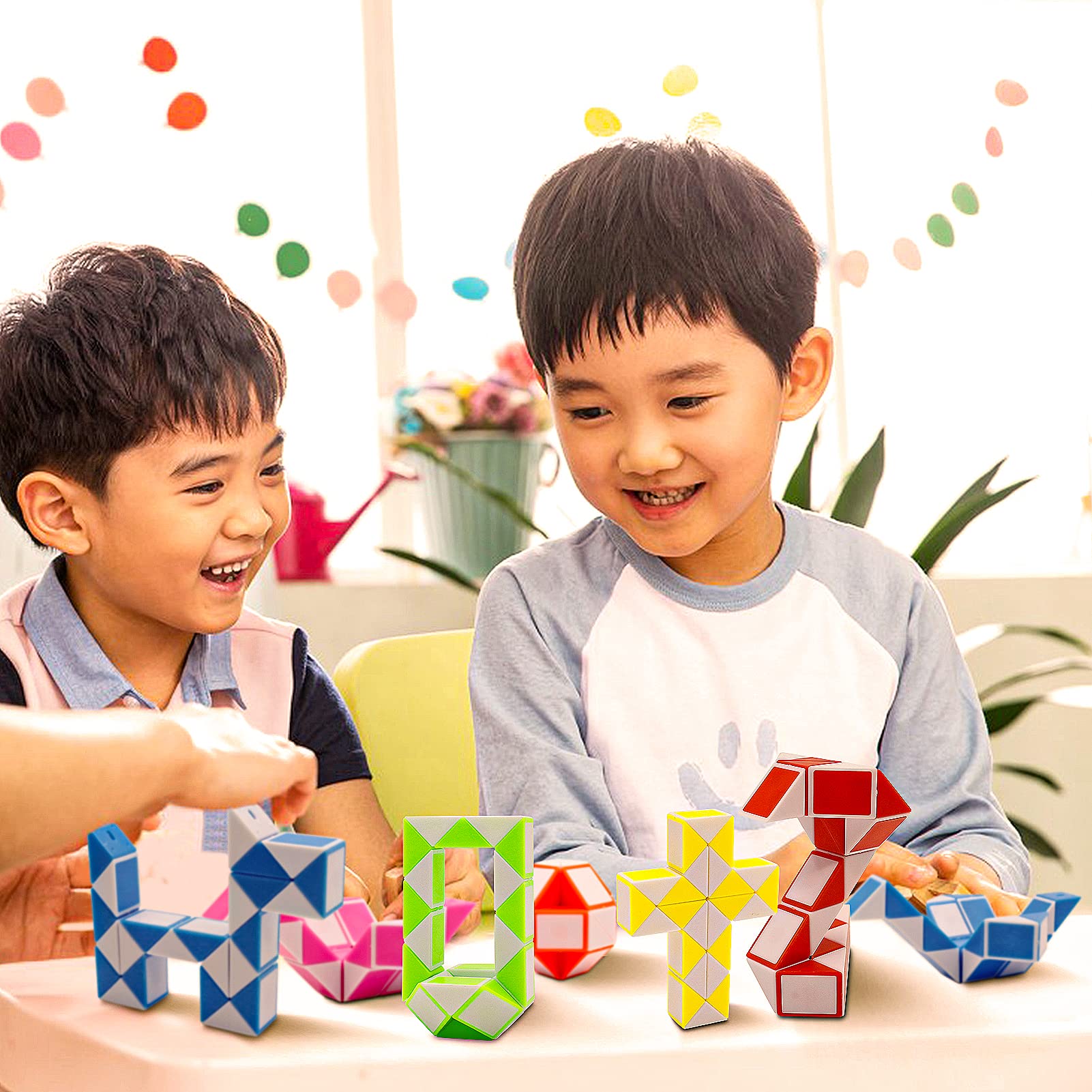 LENDOD yellow-white snake cube: sunny colors support concentration and play-based learning.