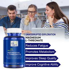 Life Capx Magtein capsules pour demonstrates easy daily dosing for brain health.