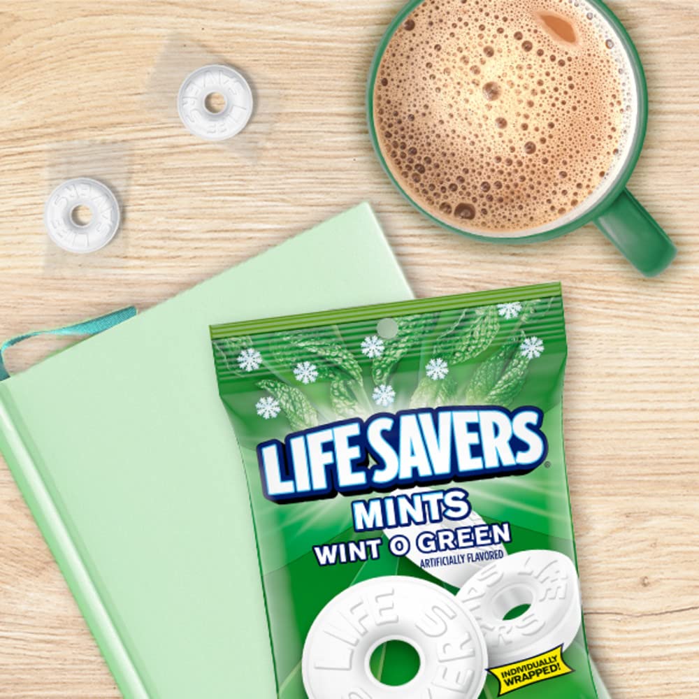 Life Savers Wint-O-Green close-up promotes icy wintergreen breath.