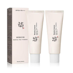 LING LI TE LLT organic sunscreen bottle close-up for daily UV protection