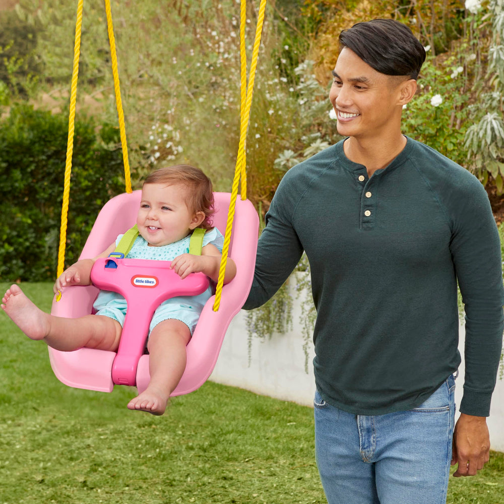 Little Tikes swing features a 50 lb capacity for growing kids and longer use.