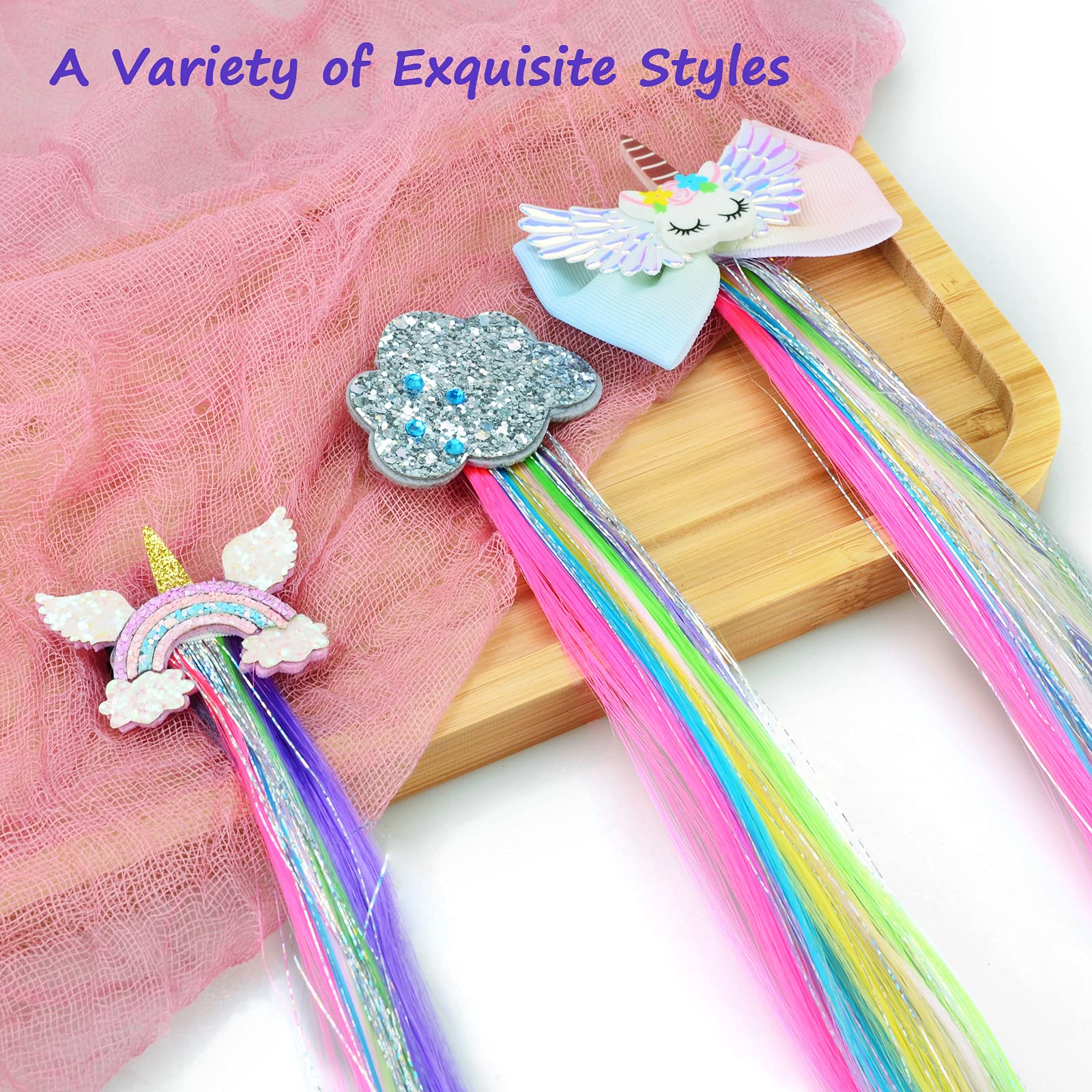 Little World secure snap clip provides gentle grip for tiny hands.