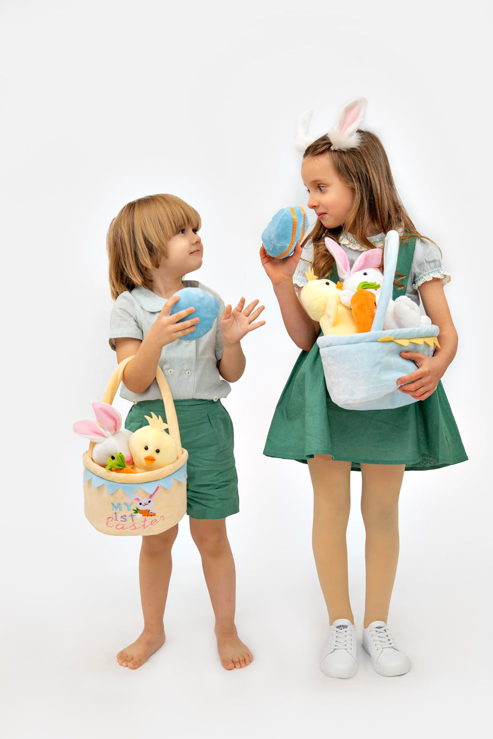 Lofytain gift-ready basket, ideal for spring gifting.