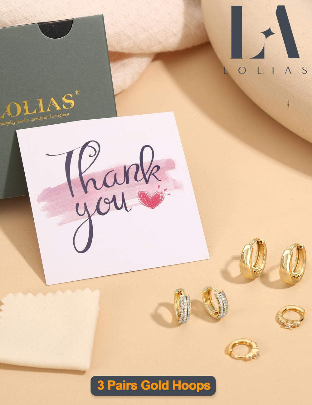 LOLIAS gift-ready packaging for a stylish presentation.