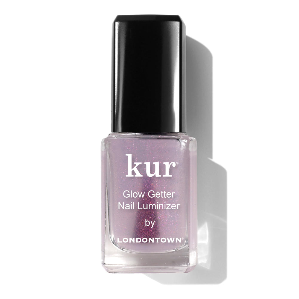 LONDONTOWN Glow Getter bottle close-up with nourishing formula for stronger nails