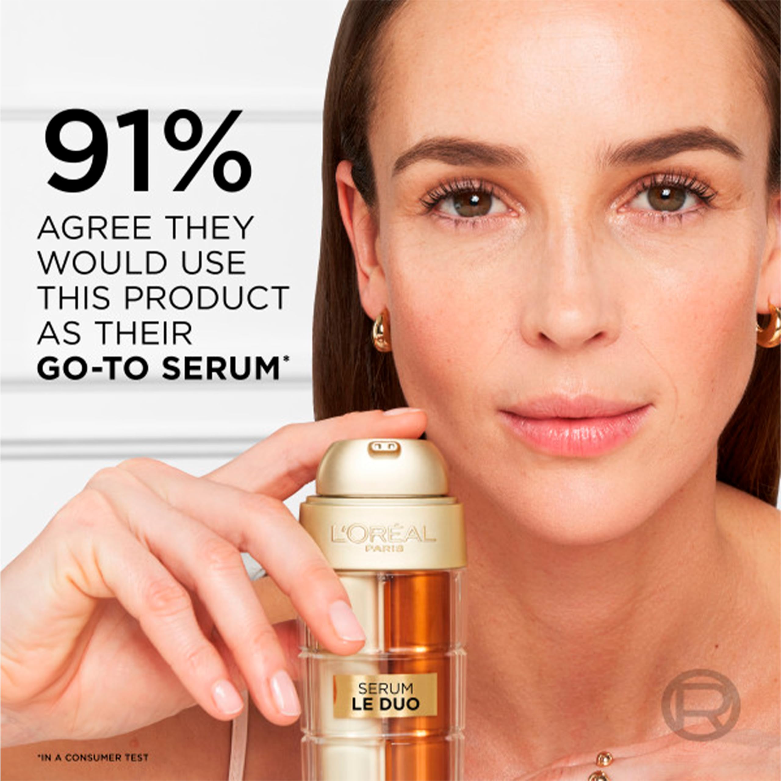 Dual-phase serum texture in a single bottle for easy use.