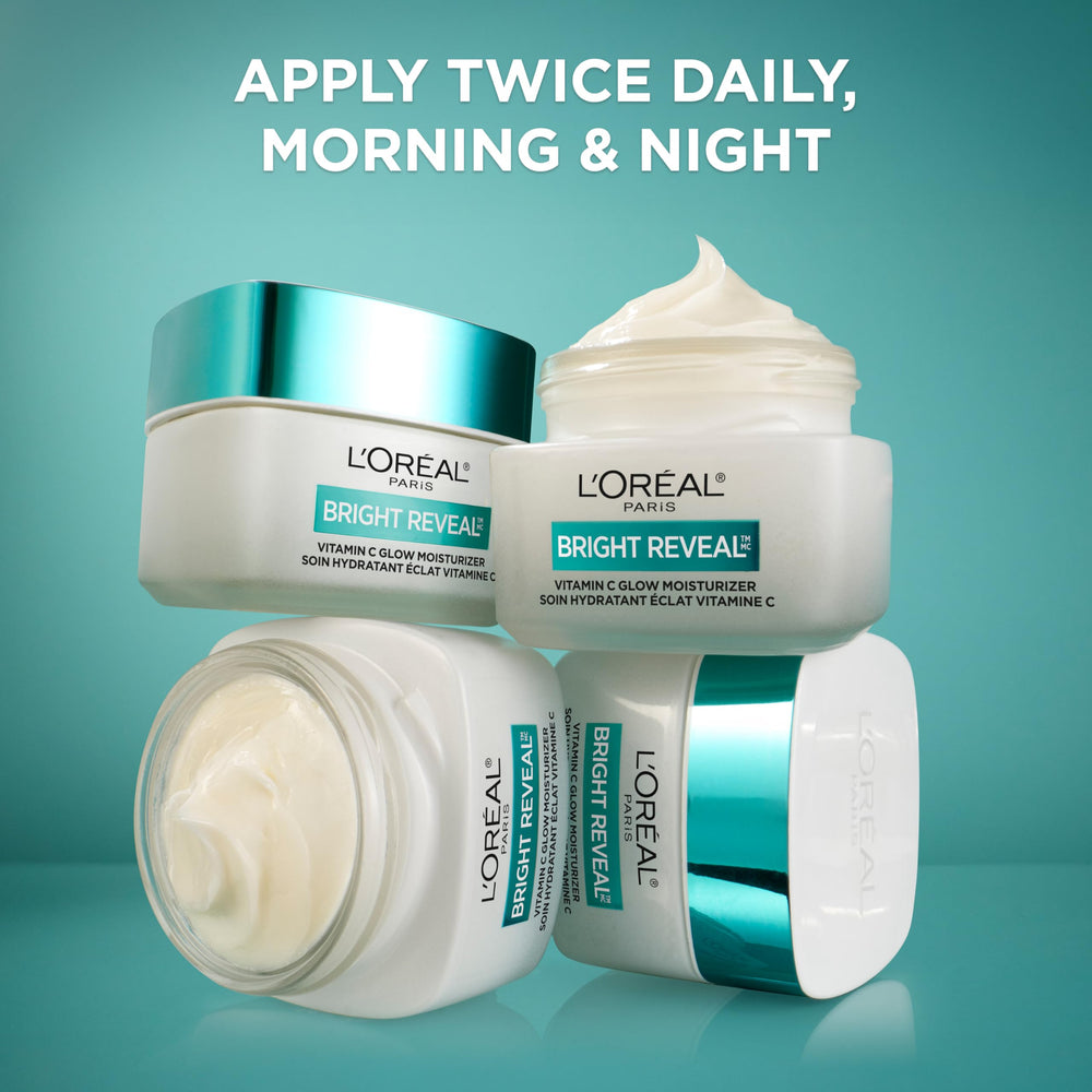 L'Oreal Paris Bright Reveal 72-hour hydration claim demonstrated by a smooth, non-greasy finish