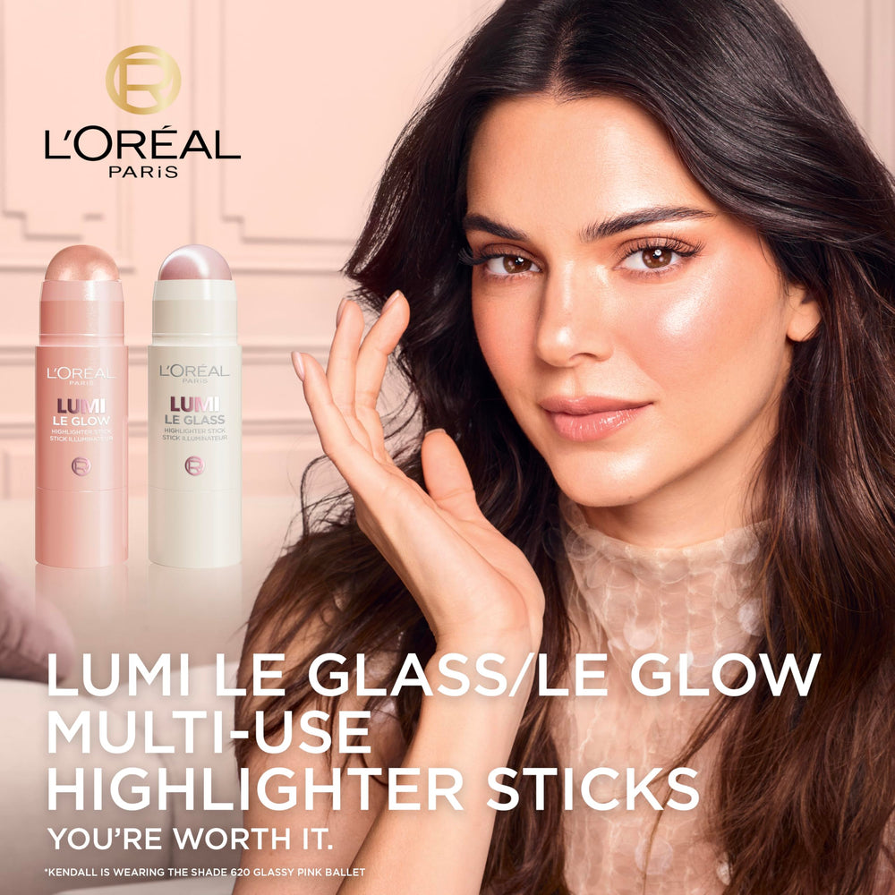 L'Oreal Paris Lumi Le Glass Stick Pink Ballet delivers a glassy finish that catches light