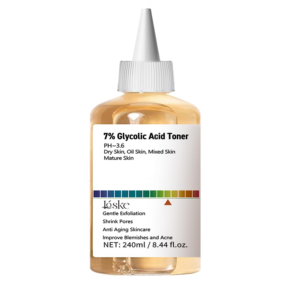Loske 7% Glycolic Toner bottle pour refines pores and brightens the complexion