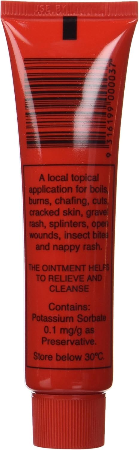 Lucas Papaw Ointment 25g for dry lips, moisturizes gently.