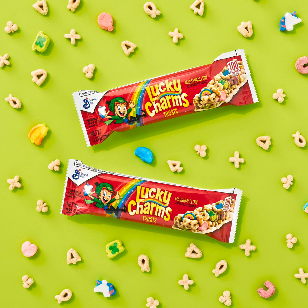 Lucky Charms value pack of 16 bars for family snacking.