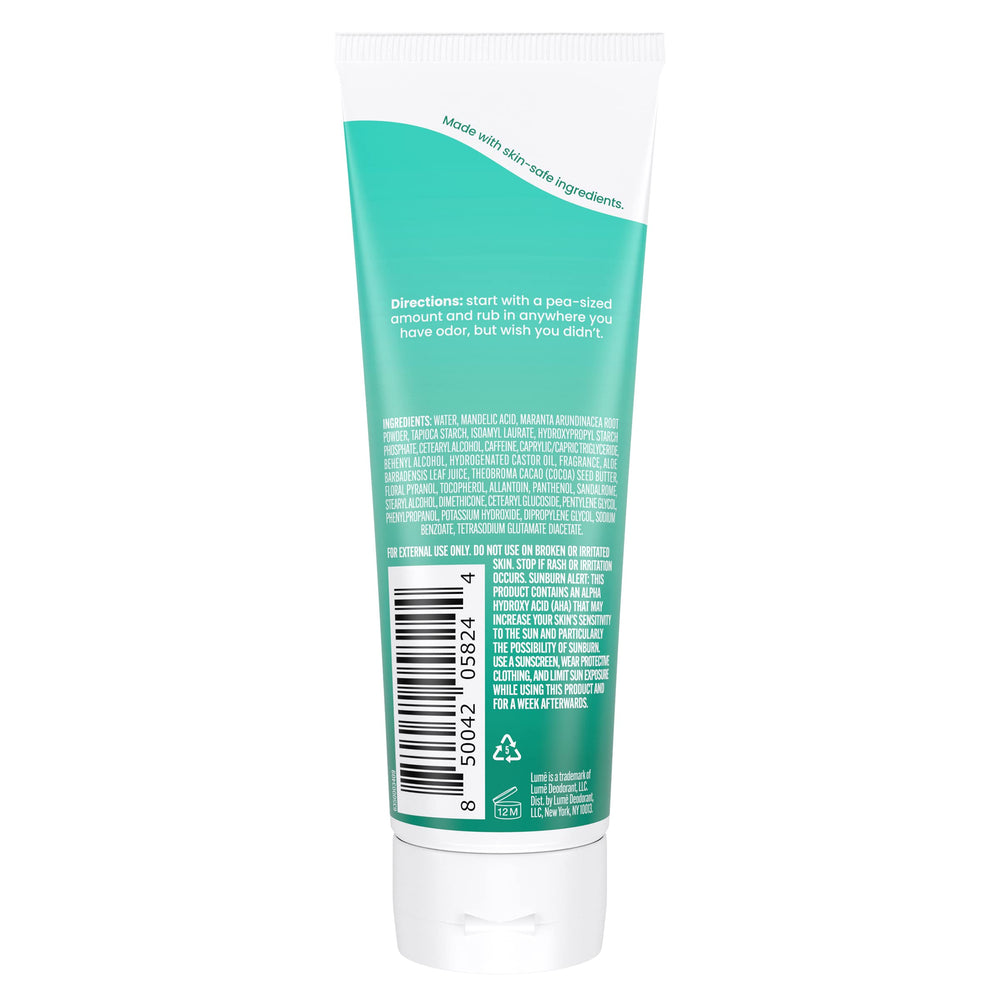 Lume Invisible Cream texture close-up shows smooth rub-in and quick absorption.