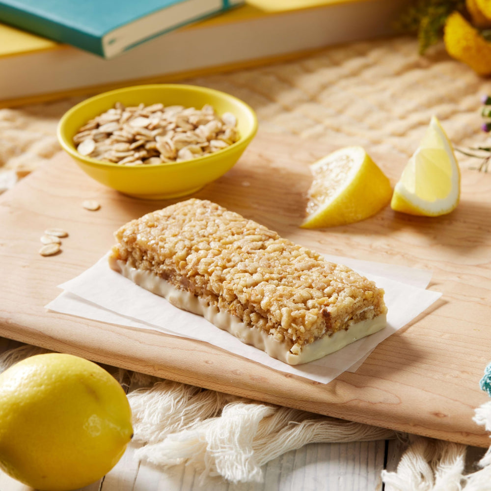 Luna Bar organic oats texture highlighting wholesome ingredients